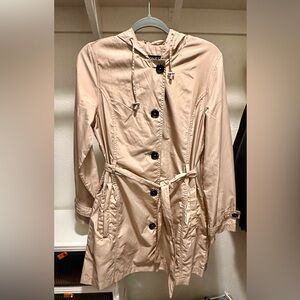 Travel rain/trenchcoat